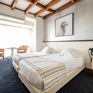 Habitación Superior con 2 Camas Individuales